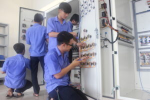 Vì sao ngành học trung cấp Điện công nghiệp đang thu hút sinh viên đăng ký 1